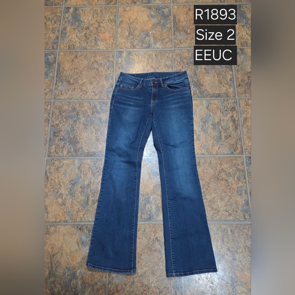 Women's Classic Flare Jeans in Dark Blue